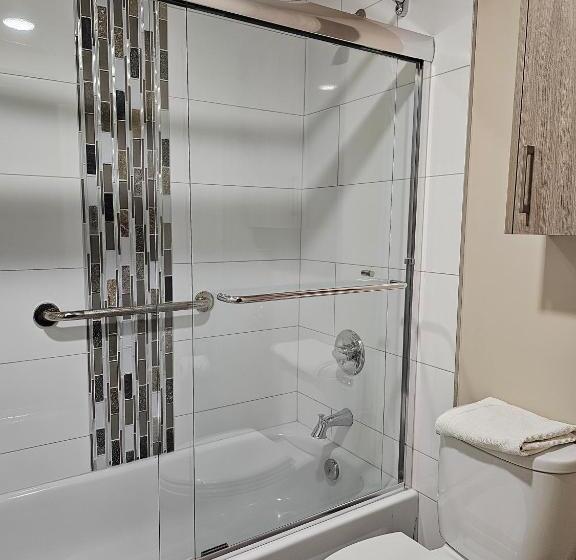 غرفة قياسية ثلاثية, Western Budget Motel #1 Leduc/nisku