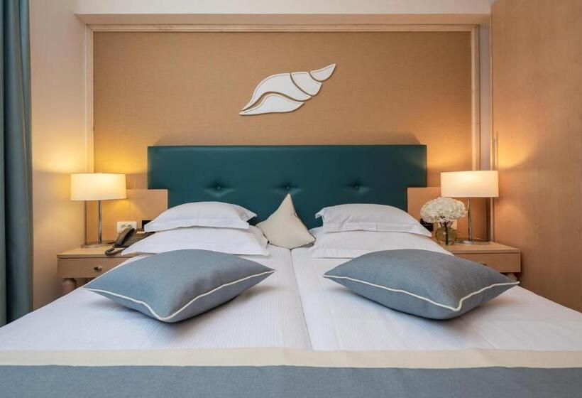 Apartamento 1 Dormitório com Sacada, Aparthotel Flora