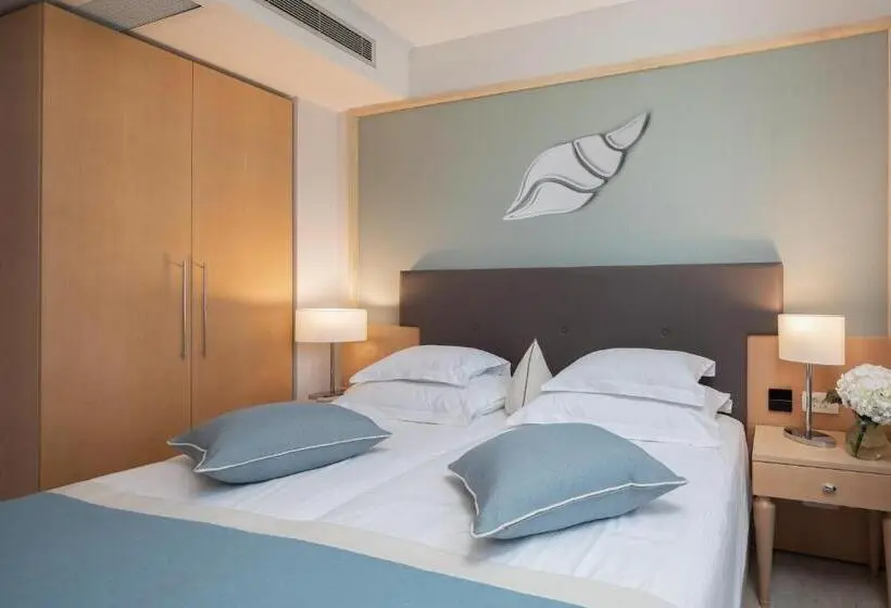 1 Schlafzimmer Apartment Meerblick, Aparthotel Flora