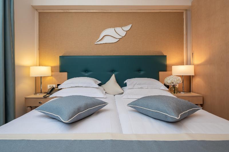 Апартаменты 1 Спальня Вид на Море, Aparthotel Flora