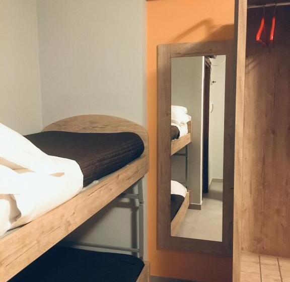 חדר משפחתי, La Casa Di Nonno Giulio