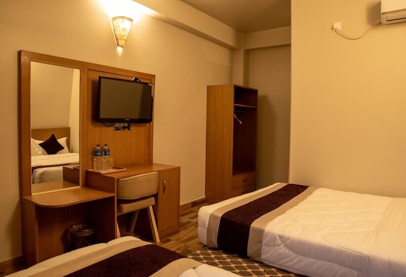 اتاق لوکس, Busy Bee Resort, Pokhara