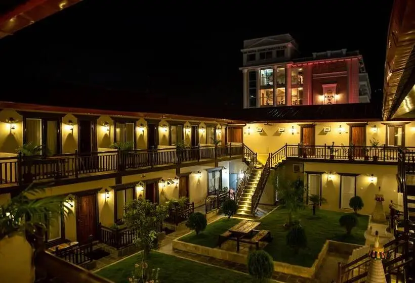 اتاق خانوادگی, Busy Bee Resort, Pokhara