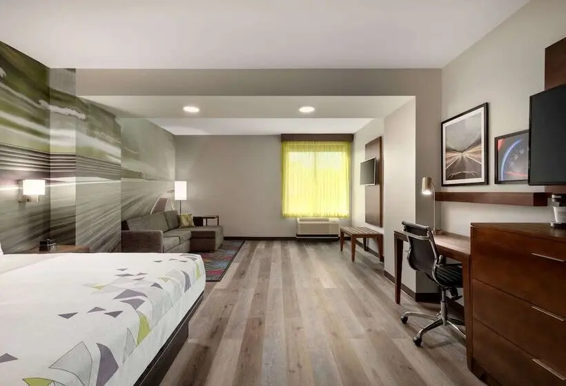 ビジネスルーム, La Quinta Inn & Suites By Wyndham Braselton