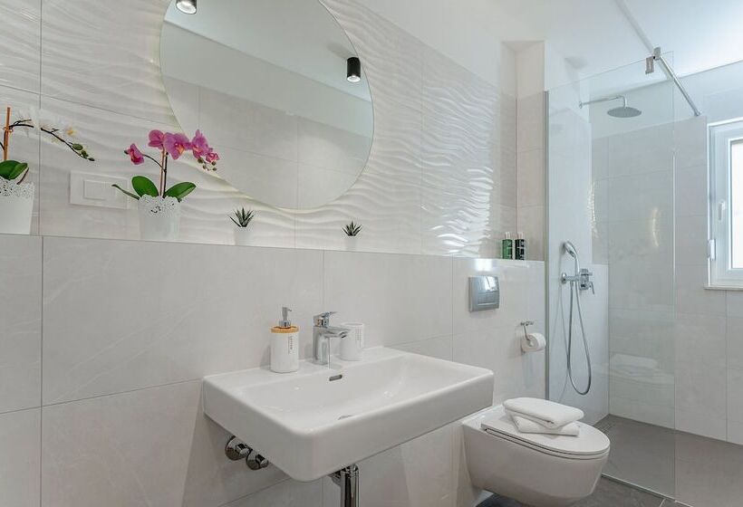 Habitació Deluxe Vista Jardí, Seven Seas Residence