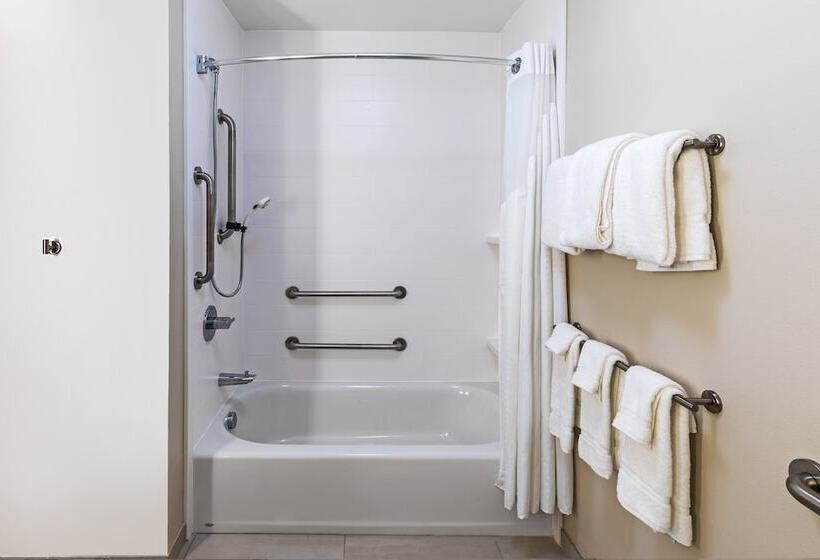 סוויטה מותאמת לאדם עם מוגבלויות, Holiday Inn Express & Suites Purcell, An Ihg