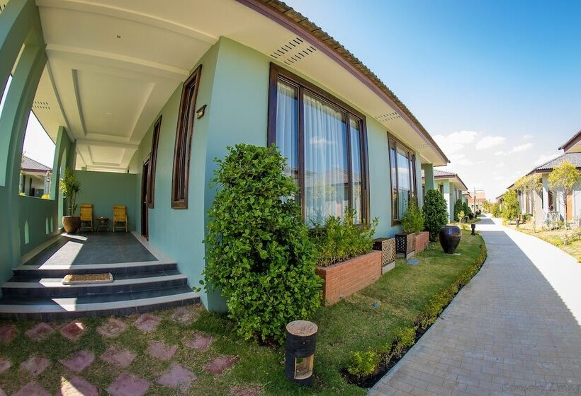 اتاق پرمیوم, Lustre Bagan Resort