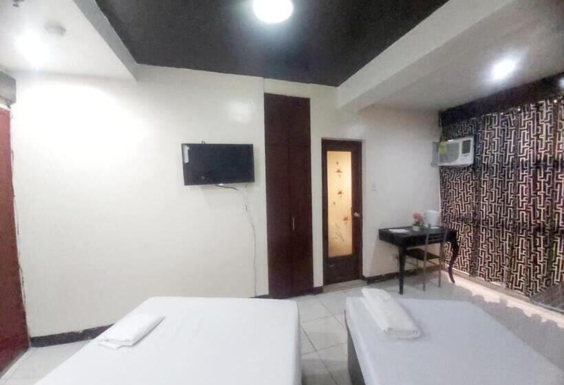 标准三人间, Cosmo Hotel Espana Near Ust