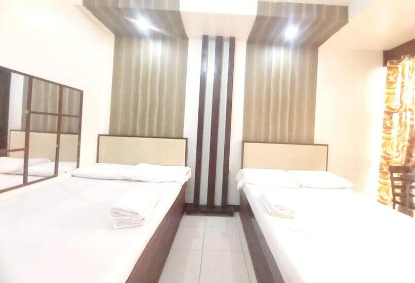 اتاق خانوادگی, Cosmo Hotel Espana Near Ust