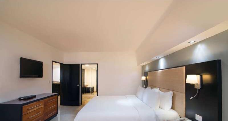 اتاق خانوادگی, Cosmo Hotel Espana Near Ust