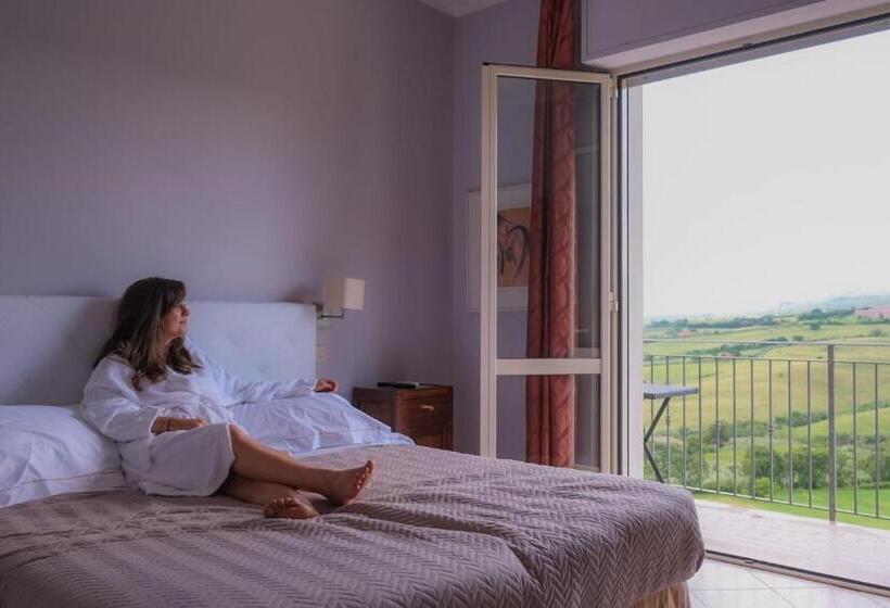 수피리어 스위트, Arts Club Boutique Hotel & Spa