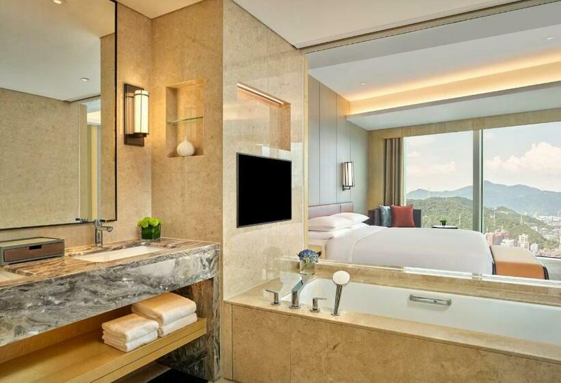 سوئیت با تخت بزرگ, Hyatt Regency Shenzhen Yantian