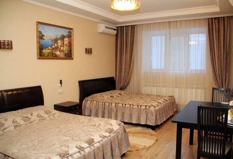 اتاق سوپریور, Lazurny Bereg