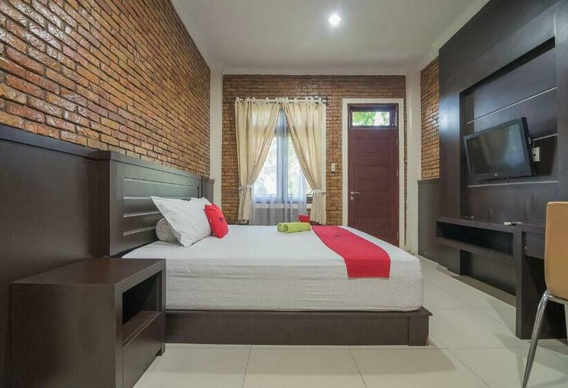 Полулюкс, Reddoorz Plus Near Cambridge City Square 2