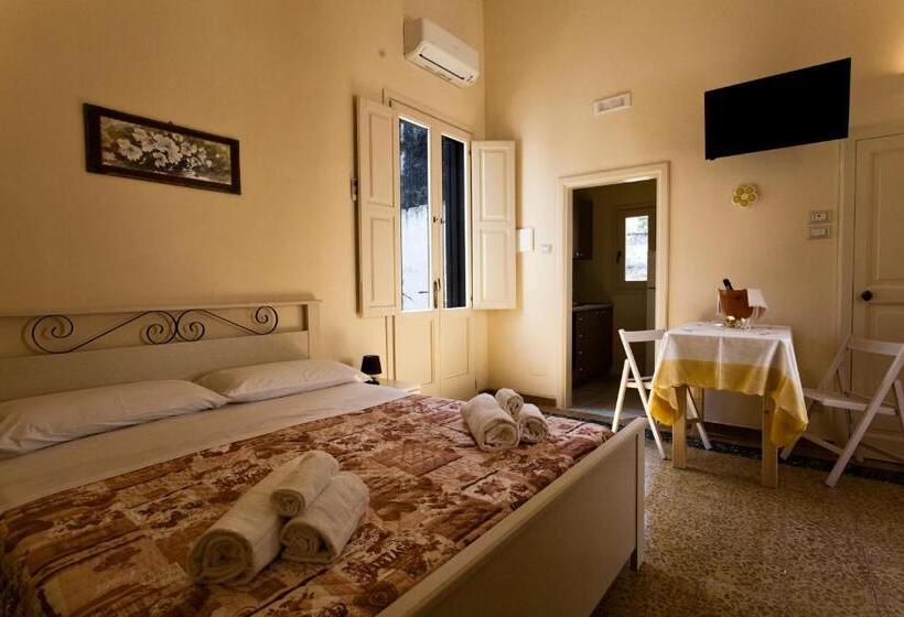 חדר סטודיו סטנדרד, La Corte Dei Mille