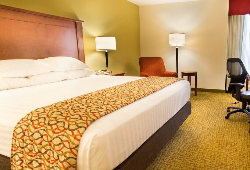 Номер Deluxe, Drury Inn & Suites Charlotte University Place