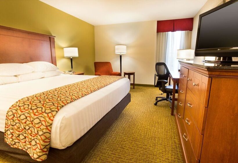 Номер Deluxe, Drury Inn & Suites Charlotte University Place