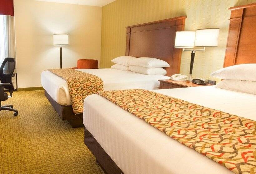 디럭스 룸, Drury Inn & Suites Charlotte University Place