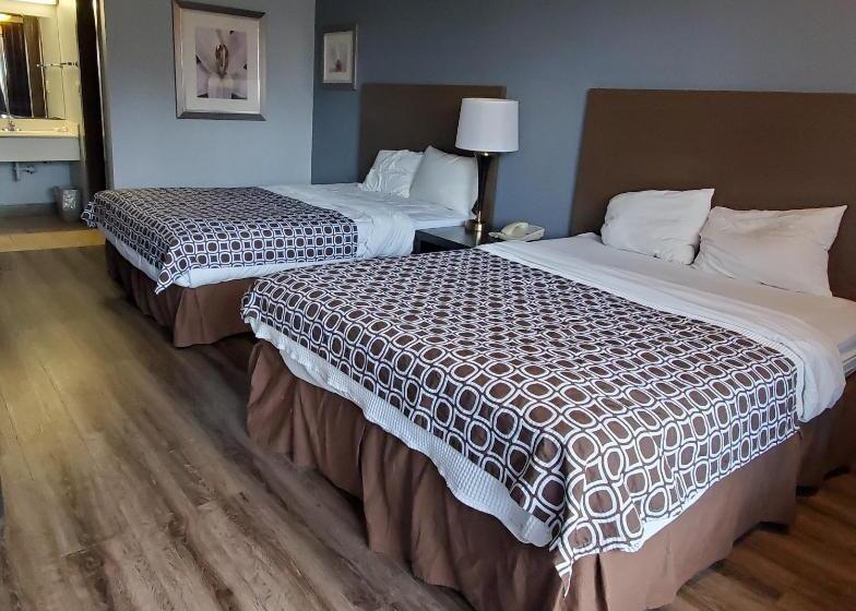 标准间, Motel 75 Monroe