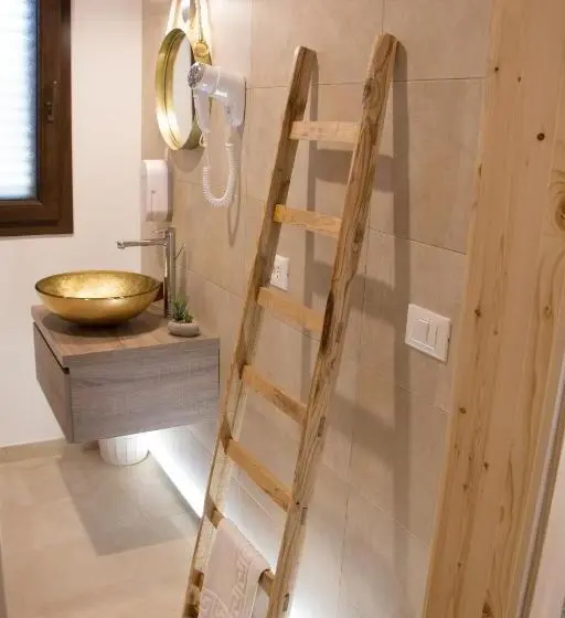اتاق لوکس با بالکن, La Casa Di Pinocchio