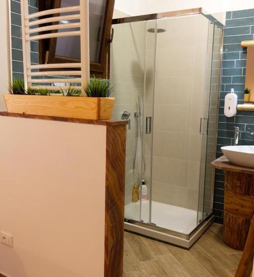 스탠다드 룸 킹사이즈 침대, La Casa Di Pinocchio