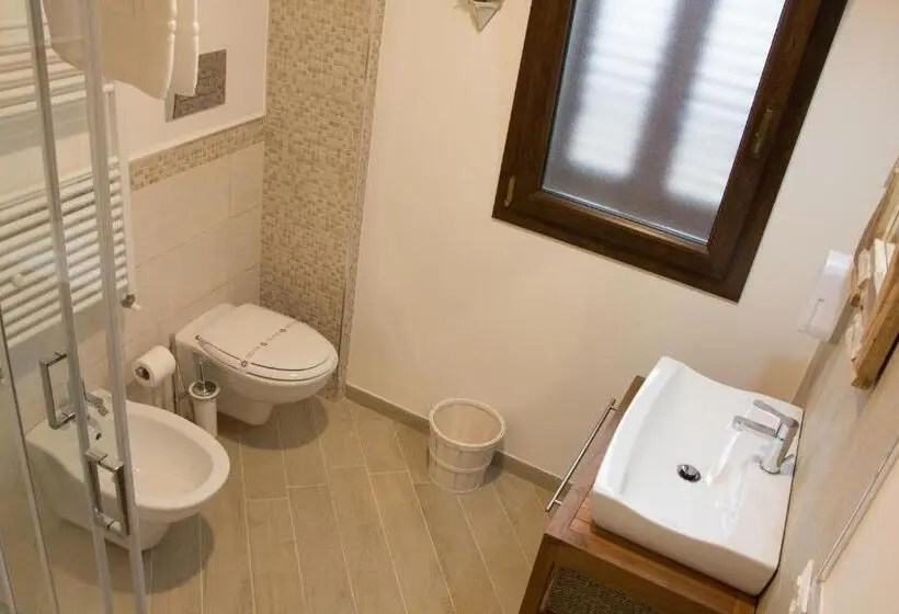 اتاق لوکس خانوادگی, La Casa Di Pinocchio