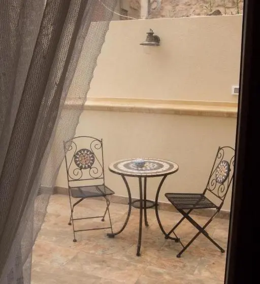 اتاق لوکس خانوادگی, La Casa Di Pinocchio