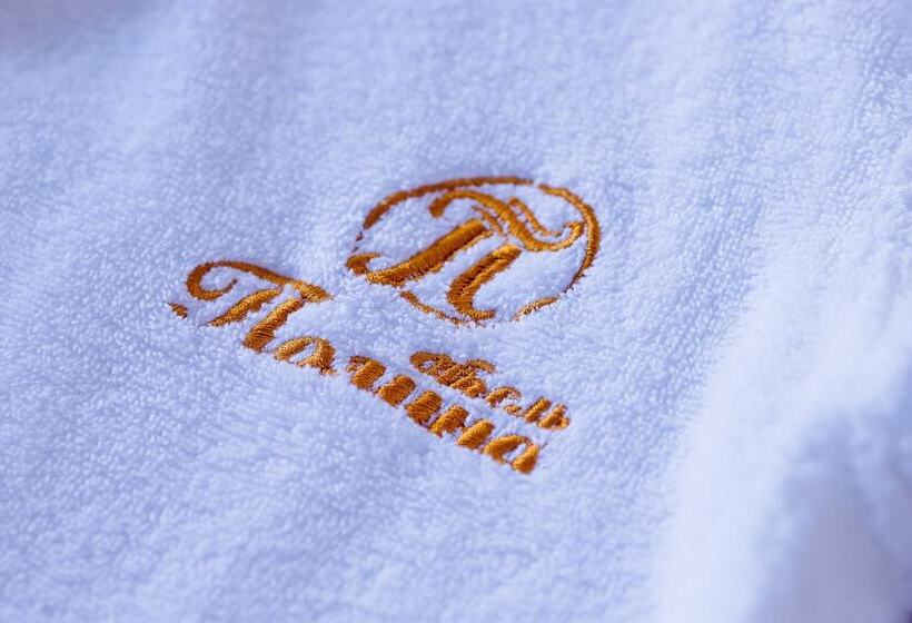 스탠다드 룸, Polina