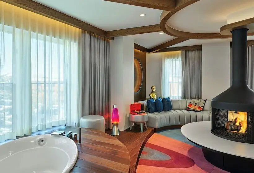 Presidential Suite