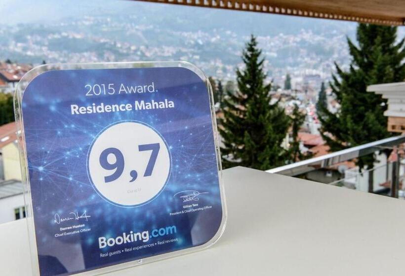 اتاق لوکس چهار تخته, Residence Mahala