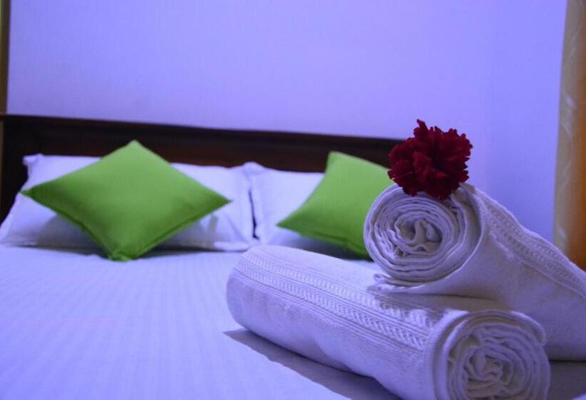 Chambre Standard avec Balcon, Seven Luck Palace