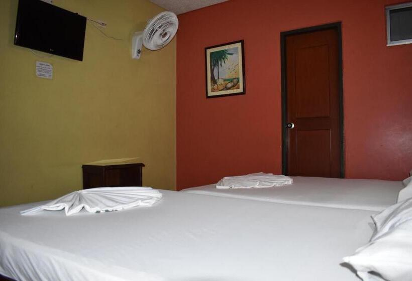 스탠다드 트리플 룸, La Posada Del Viajero