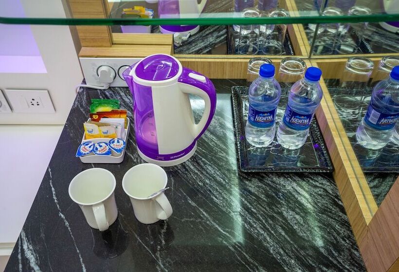 استودیوی استاندارد, La Vivanta