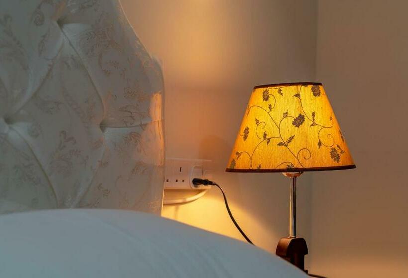 استودیوی استاندارد, Zodiac Hotel Apartments Fahaheel