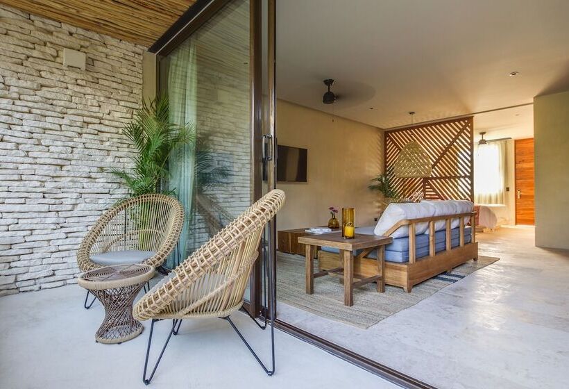 Deluxe Studio, Copal Tulum