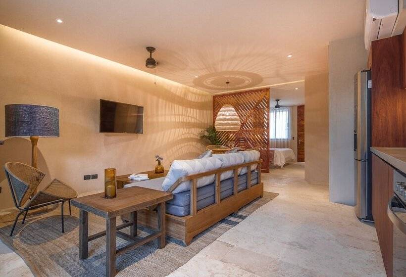 Deluxe Studio, Copal Tulum