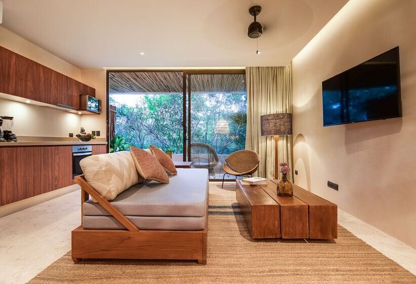 Deluxe Studio, Copal Tulum