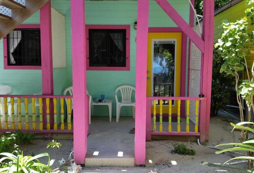 בקתה סטנדרטית, Barefoot Beach Belize