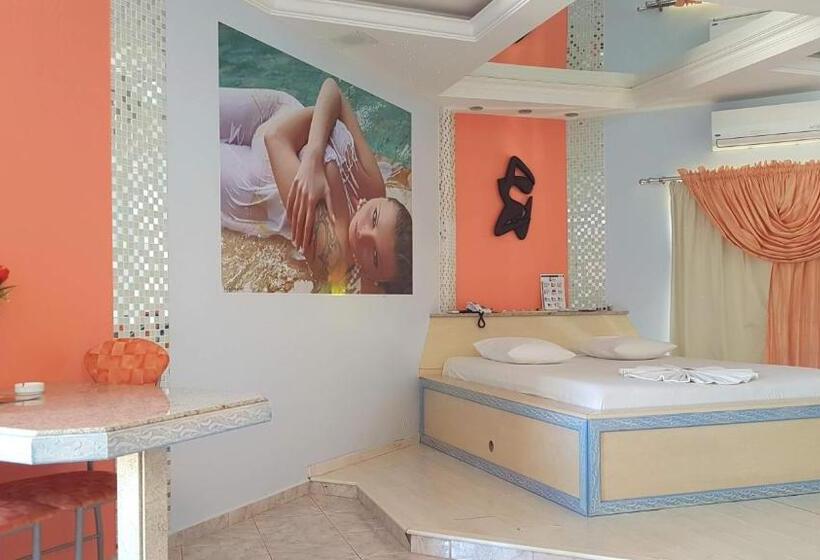 수피리어 스튜디오, L'acqua Motel Express