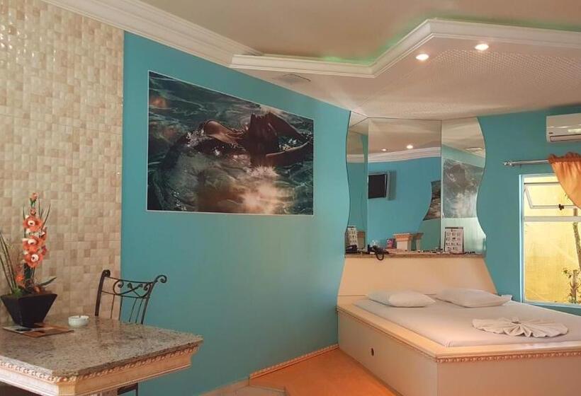 スーペリアスタジオ, L'acqua Motel Express