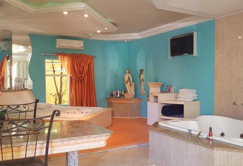 수피리어 스튜디오, L'acqua Motel Express
