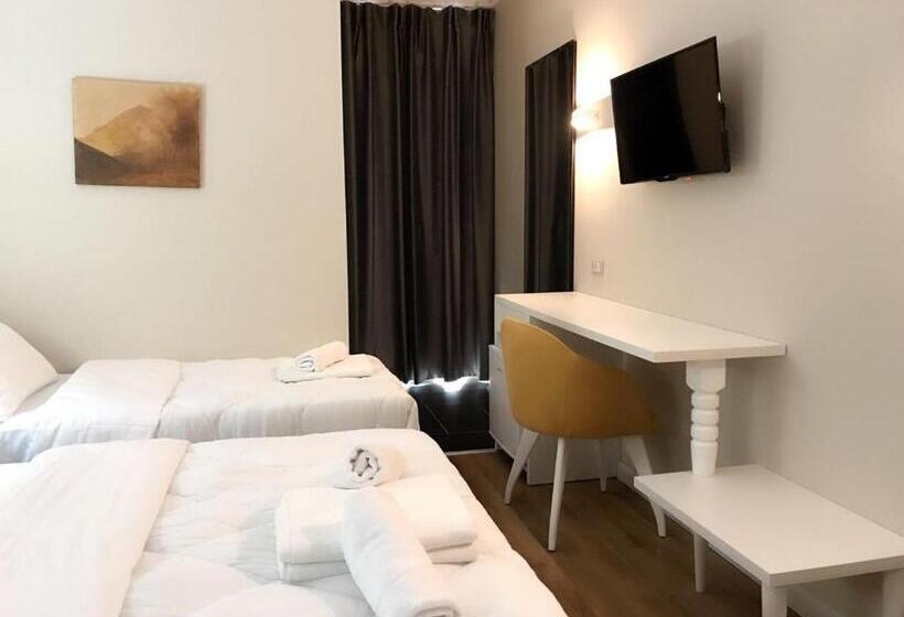 Chambre Triple Confort, Ruby Palace