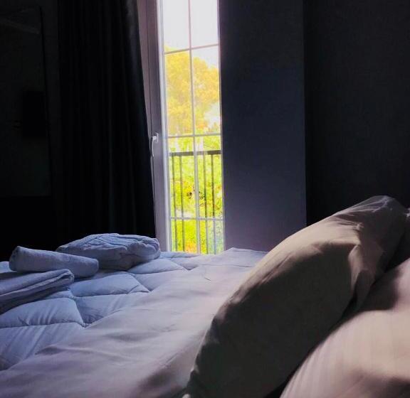 Chambre Deluxe, Ruby Palace