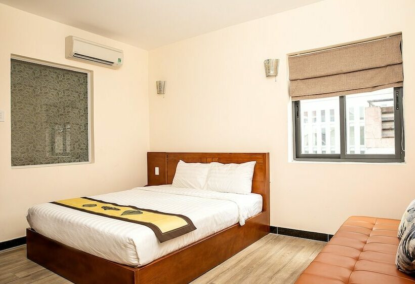 اتاق سوپریور, Tu Phuong