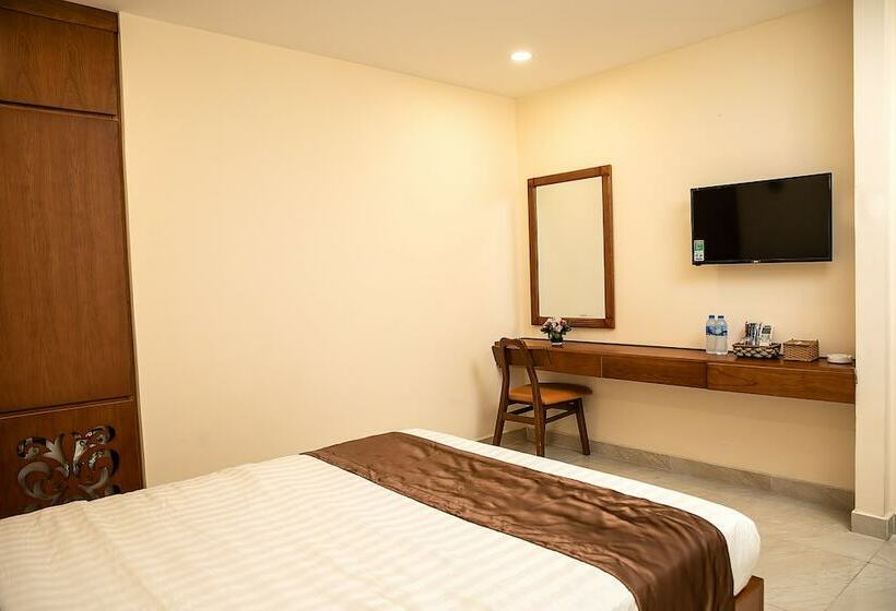 اتاق استاندارد, Tu Phuong