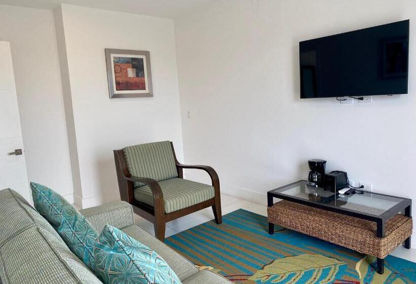 سوئیت با تخت بزرگ, Aruba S Life Vacation Residences   By Heritage Property Management