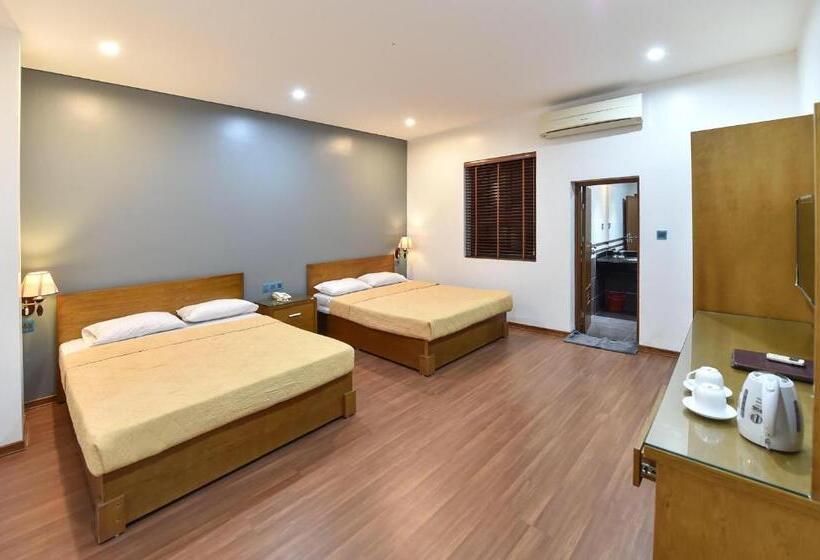 اتاق خانوادگی, Gieng Ngoc