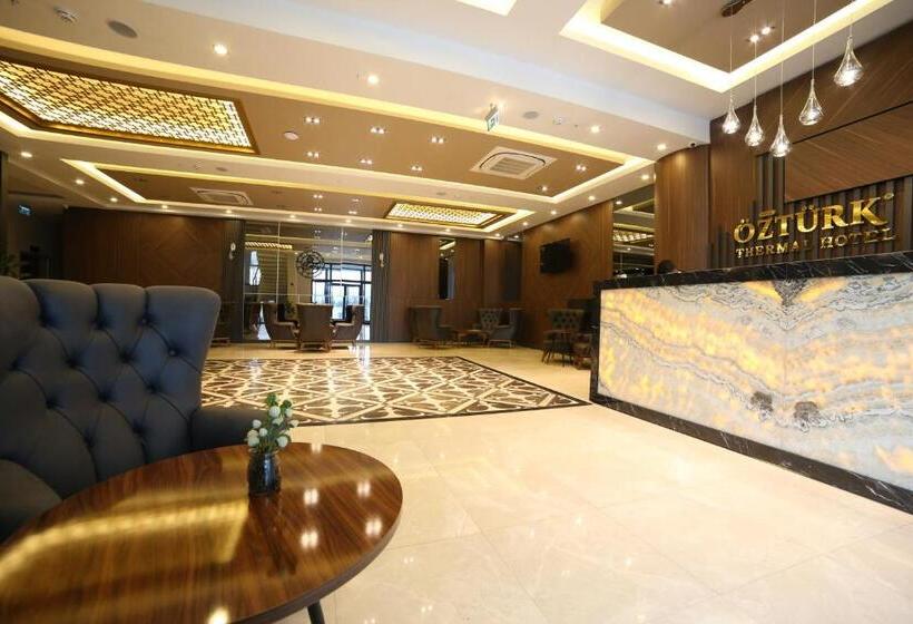 标准三人间, Ema Ozturk Thermal