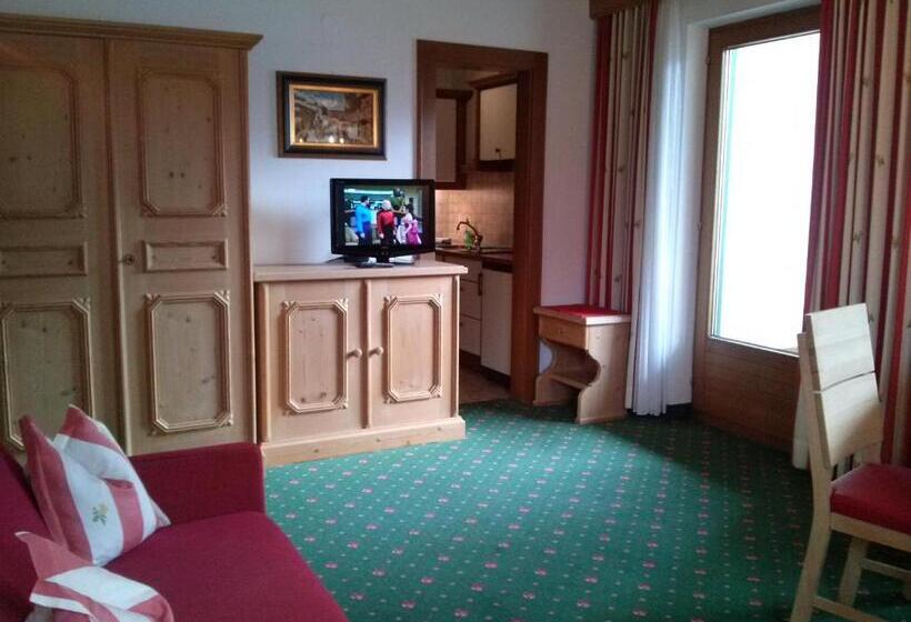 آپارتمان 1 خوابه, Garni Erler