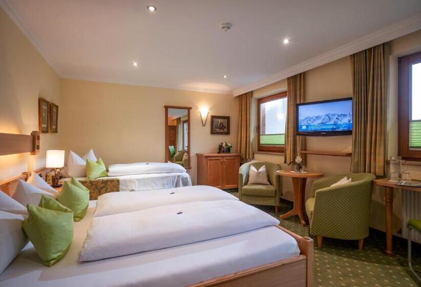 اتاق استاندارد سه تخته با بالکن, Garni Erler